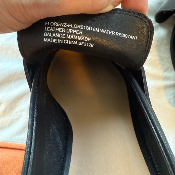 Blondo Black Leather Loafer/Clogs, Size 8 - Picture 7 of 7